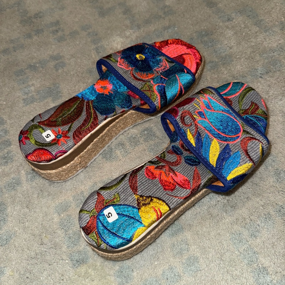 Vibrant Floral Women's Sandals